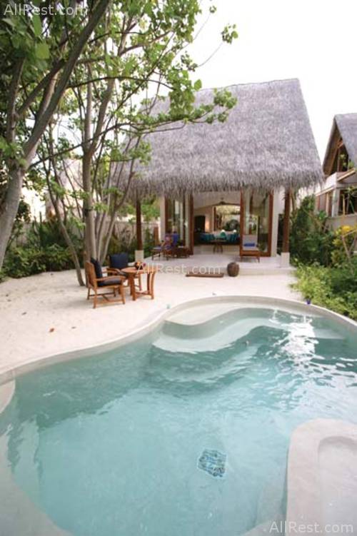 Hilton Maldives Resort & Spa 4